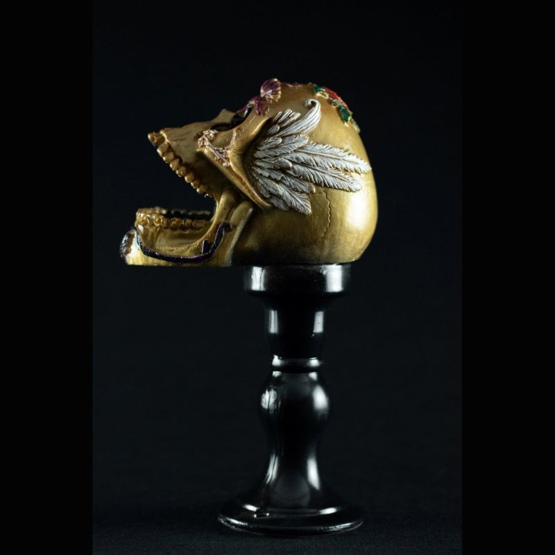 💀 Indian Skull – Caveira Decorativa Exclusiva no Pedestal